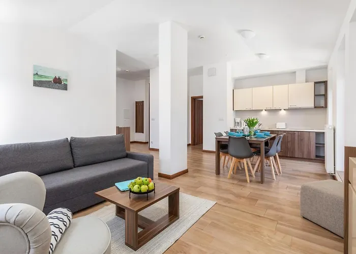 Aquamarina Marina Invest * 슈비노우이스쳬