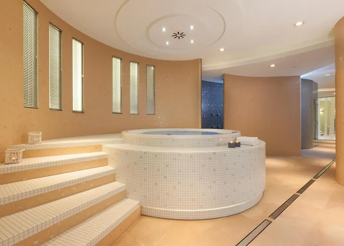 Aquamarina Marina Invest 슈비노우이스쳬