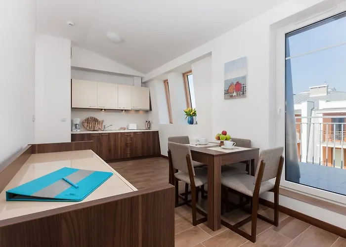 아파트 Aquamarina Marina Invest